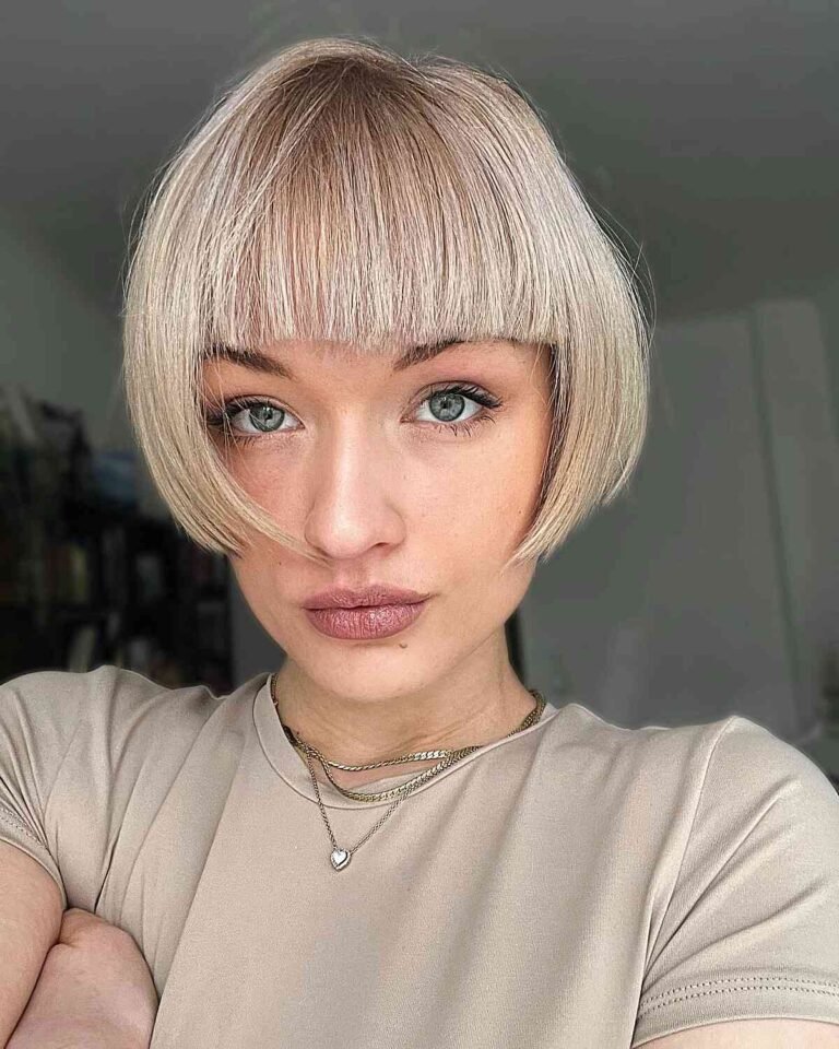 Trendy Short Hairstyles with Bangs for a Chic Look in 2026